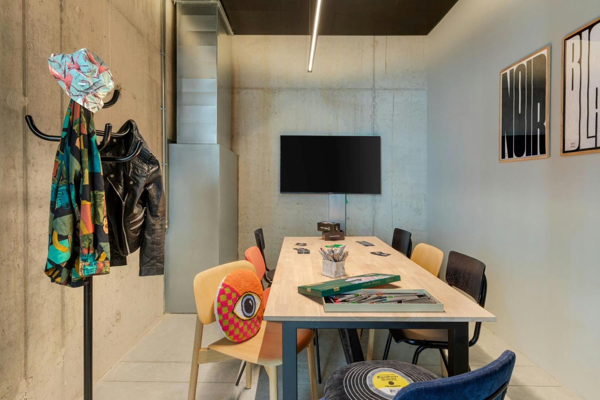 Moxy Antwerp Antuérpia Exterior foto