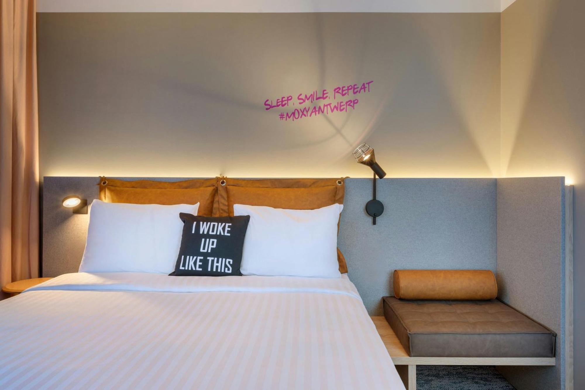 Moxy Antwerp Antuérpia Exterior foto