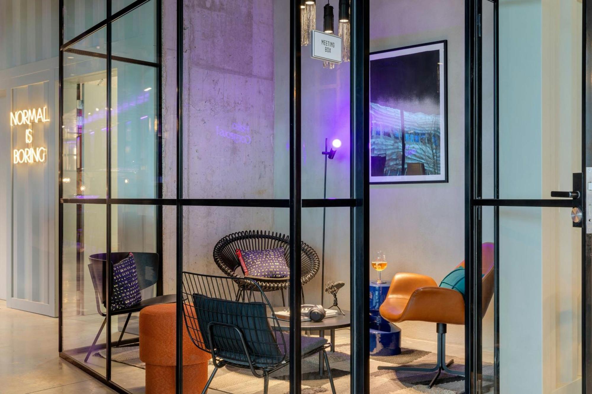 Moxy Antwerp Antuérpia Exterior foto