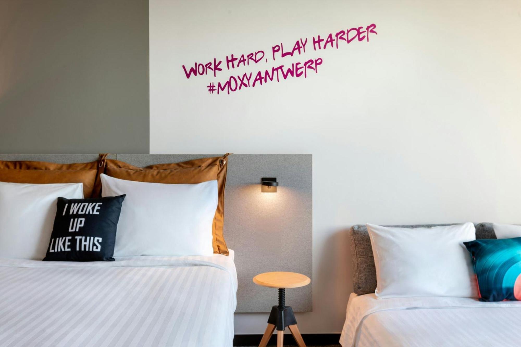 Moxy Antwerp Antuérpia Exterior foto