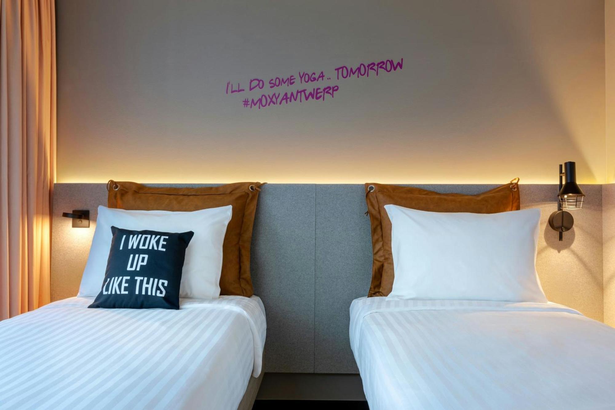 Moxy Antwerp Antuérpia Exterior foto