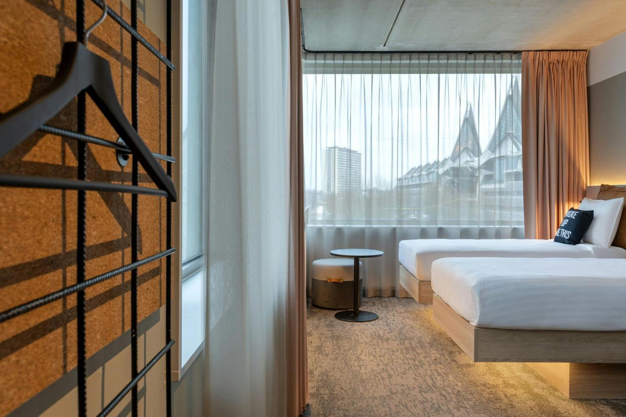 Moxy Antwerp Antuérpia Exterior foto
